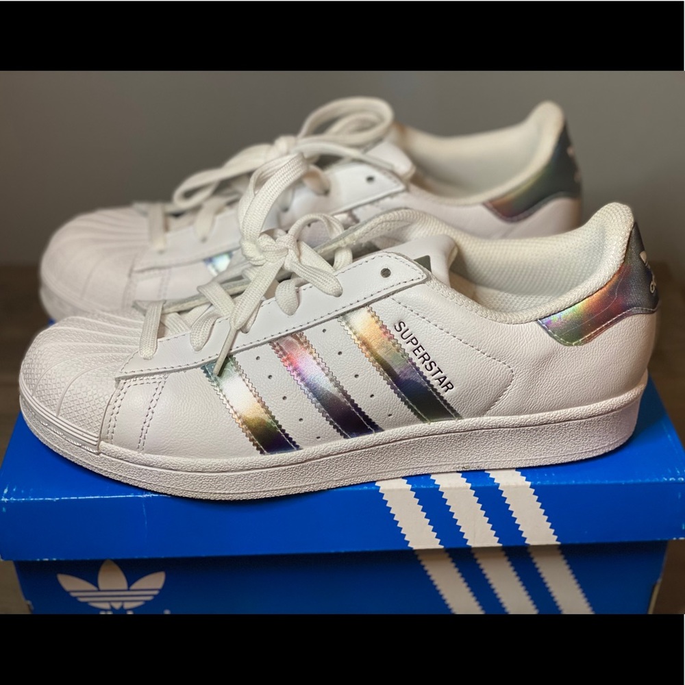 Adidas Sneakers